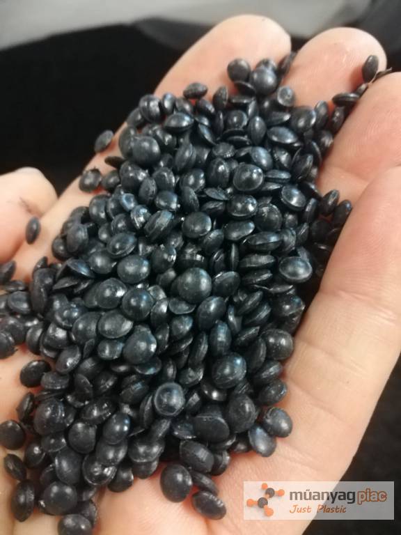 ldpe_black_pellet_alapanyag_3621.jpg