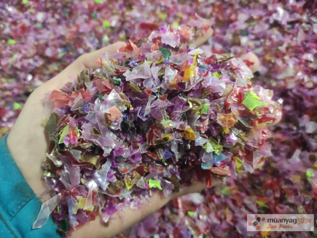 pet_flakes_pet_pehely_alapanyag_5981.jpg