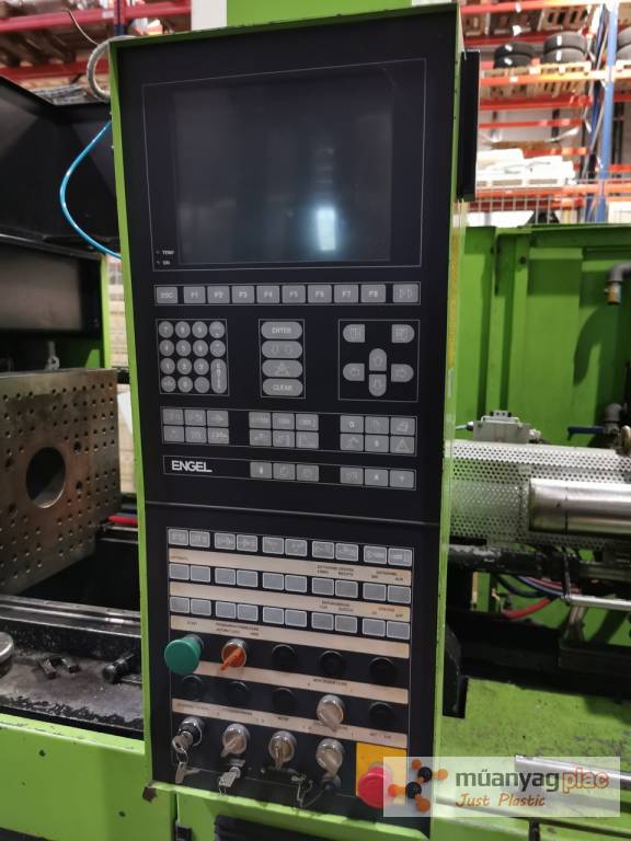 spritzgie_maschine_gep_alkatresz_2713.jpg